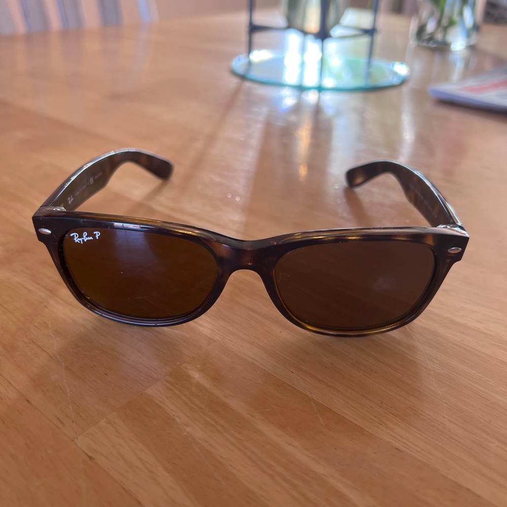 Ray Ban New Wayfarer Polarized Turtle Brown